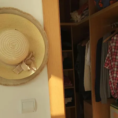 Sea And Countryside, A Paradise In Cantabria Тагле